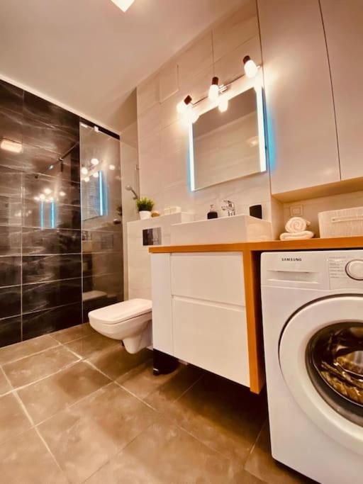 Spacious,Stylish And Comfortable 2 Room Apartment With Million Dollar View Варшава Экстерьер фото