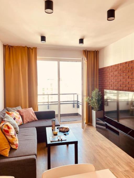 Spacious,Stylish And Comfortable 2 Room Apartment With Million Dollar View Варшава Экстерьер фото